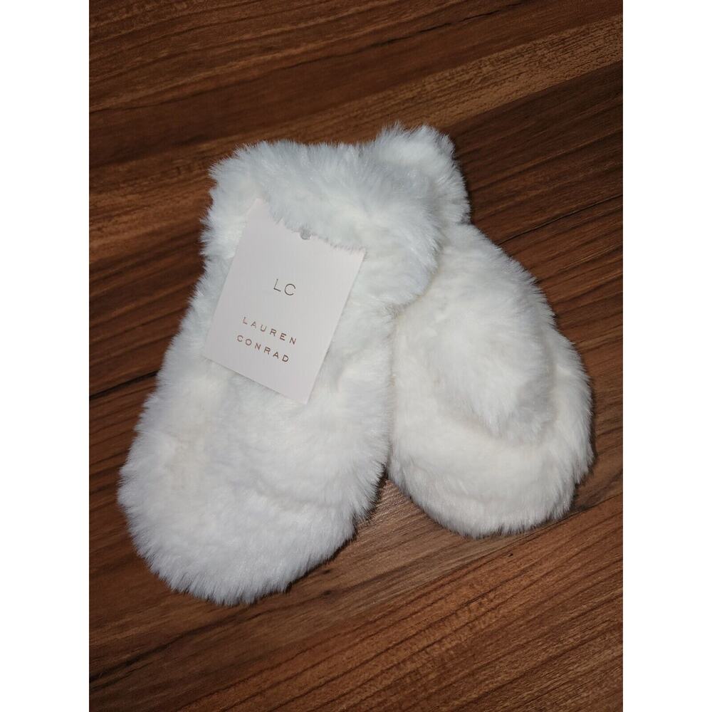 Lauren Conrad Girls Mittens Size 4-12 Ivory Fluffy Warm Winter